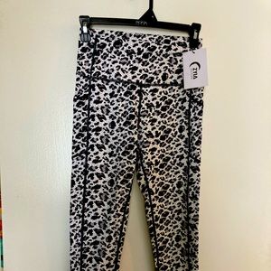 Zyia snow leopard brilliant high rise pant